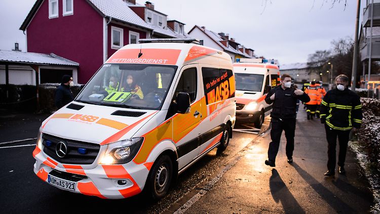 Weil sich nach der Evakuierung noch Menschen im Sperrgebiet aufhielten, kam es zu Verzögerungen.