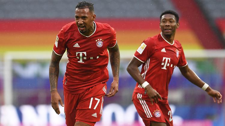 Das ist Jérôme Boateng. Über ihn gibt es Folgendes zu sagen: Er ist derzeit sehr, sehr gut drauf.