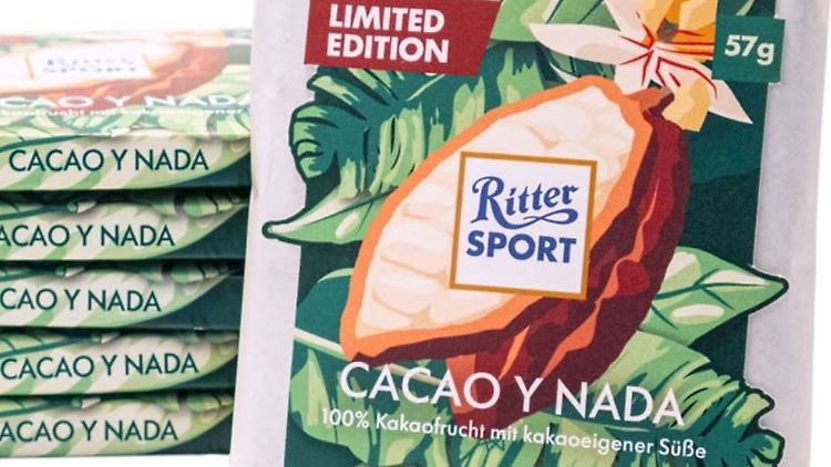 Cacao y Nada ist spanisch und heißt übersetzt: Kakao und nichts (weiter).