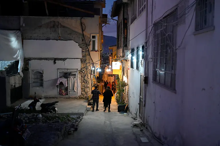 7812cd632243e3097610e1bddbb7d851