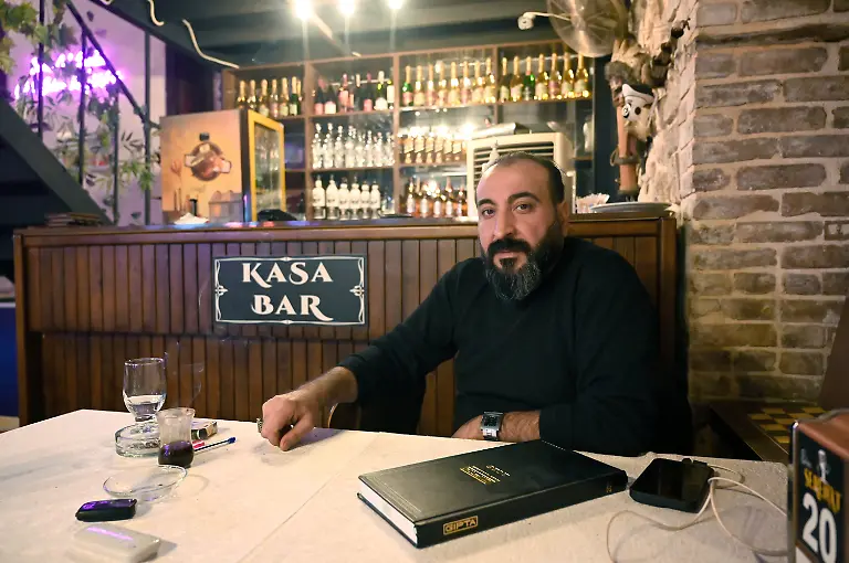 948807a0933c6118fe1a8c1e9bedc6b5