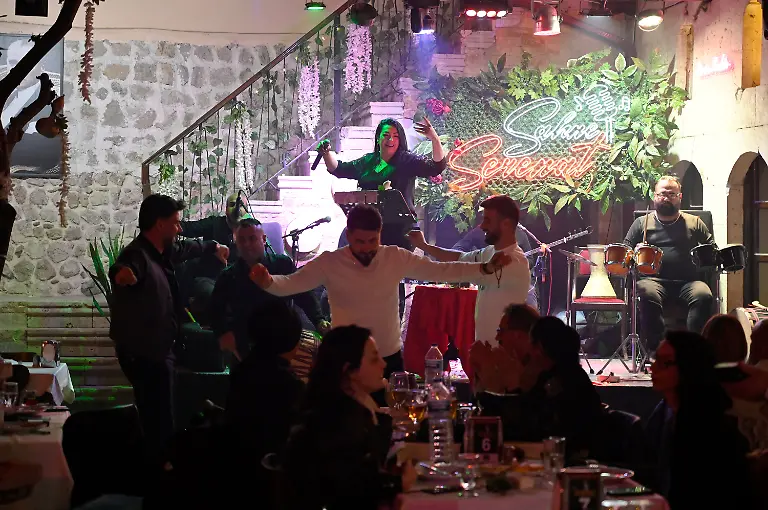 0951e53bc13bed6e69f199665bfe65e8