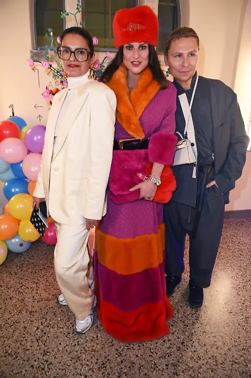 4cb964671827757e3e72b47546f84973