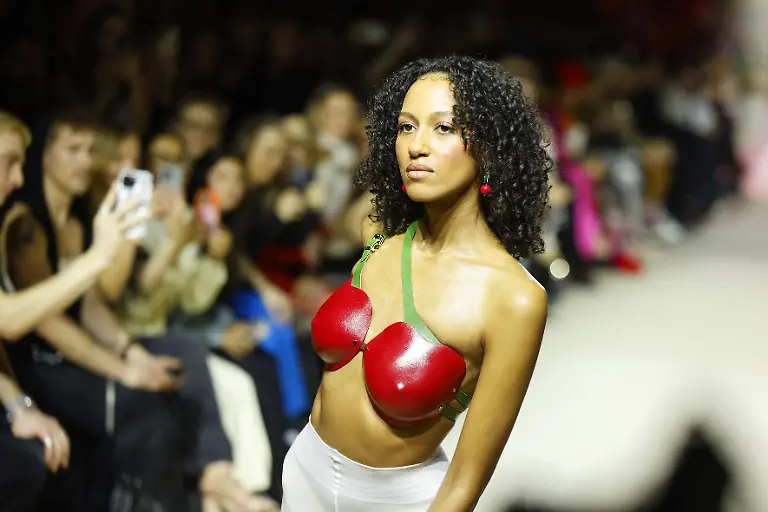 85a0172d6e3b71fd5f80b980aac095d2