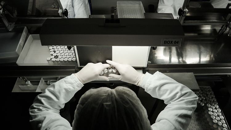 Eine staatlich gesteuerte Impfstoffproduktion - für Markus Söder durchaus vorstellbar.