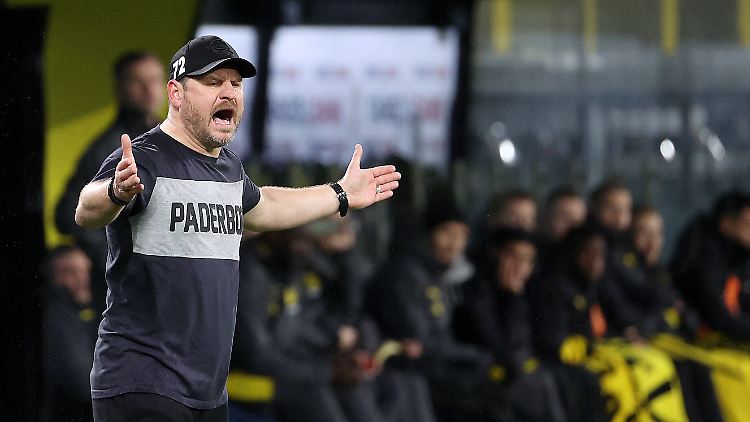 Steffen Baumgart ist sauer.