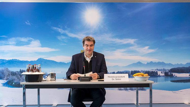 Wer folgt auf Angela Merkel im Kanzleramt? In der Forsa-Umfrage liegt Markus Söder vorn.