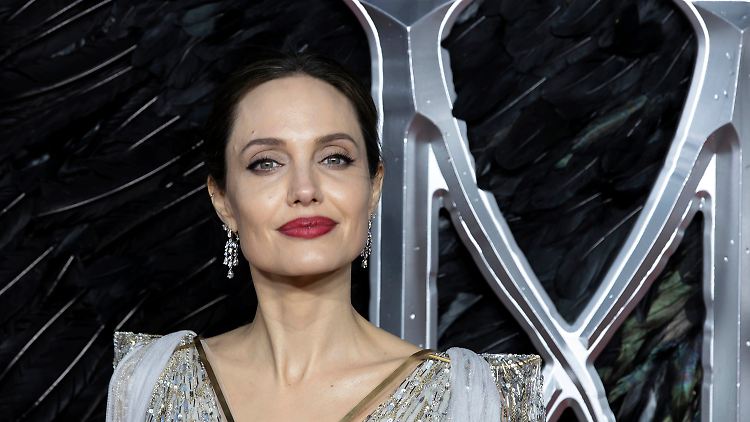Mit dem Verkauf könnte Angelina Jolie bis zu 1,5 Millionen Pfund machen.