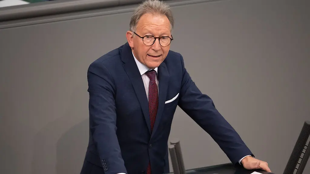 Der-CDU-Bundestagsabgeordnete-Erwin-Rueddel-ist-ueberraschend-gestorben