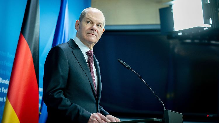 Olaf Scholz macht die EU für den Impfstoffmangel mit verantwortlich.