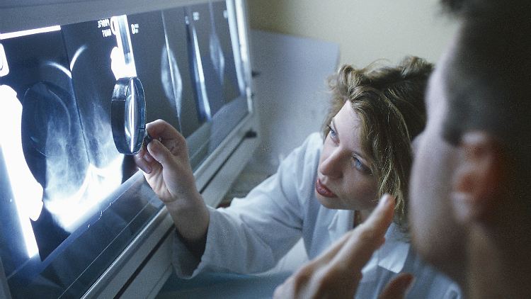 In Deutschland bekommen rund tausend Menschen täglich die Diagnose Krebs.