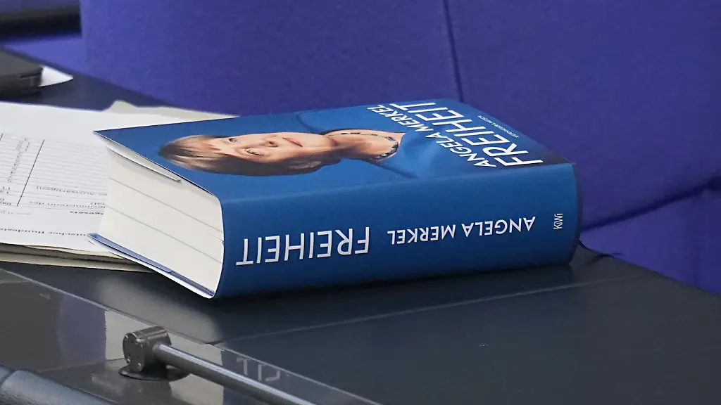 cbb9a4127a425b94371bbca438d45726