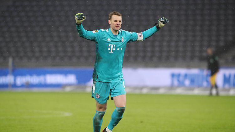 Erst gejubelt, später ausgebremst: Manuel Neuer und sein FC Bayern durften erst am Morgen nach Doha aufbrechen.