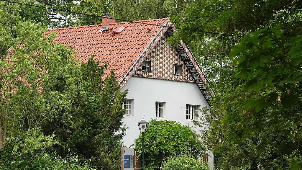 Ab-kommendem-Sonntag-oeffnet-in-Buckow-eine-neue-Brecht-Sonderausstellung