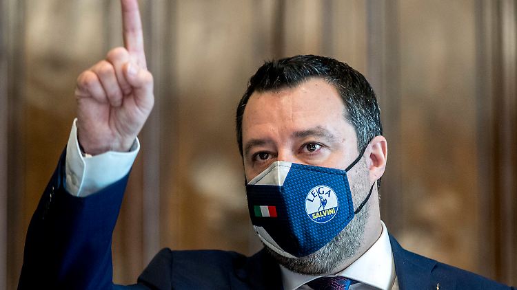 Matteo Salvini nutzte die Gelegenheit für einen Seitenhieb in Richtung Fünf-Sterne-Bewegung.