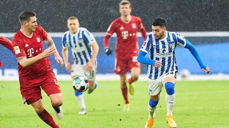 Nationalspieler Süle hatte mit Radonjic ordentlich zu tun.