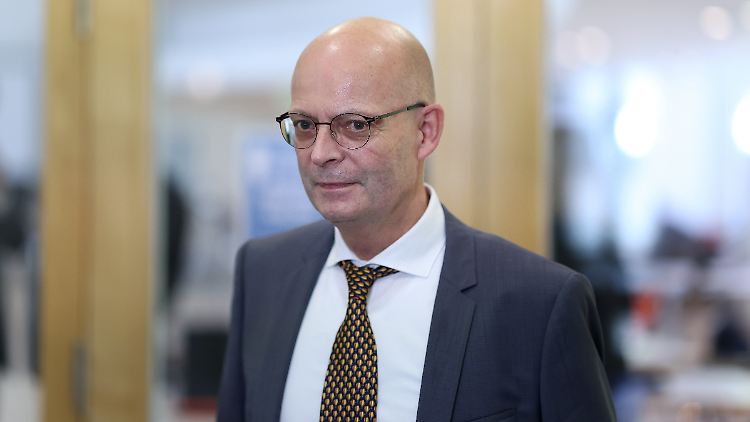 Halles Oberbürgermeister Wiegand hat seine Erstimpfung bereits erhalten.