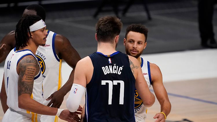 Luka Doncic und Stephen Curry lieferten sich ein spektakuläres Wettschießen.
