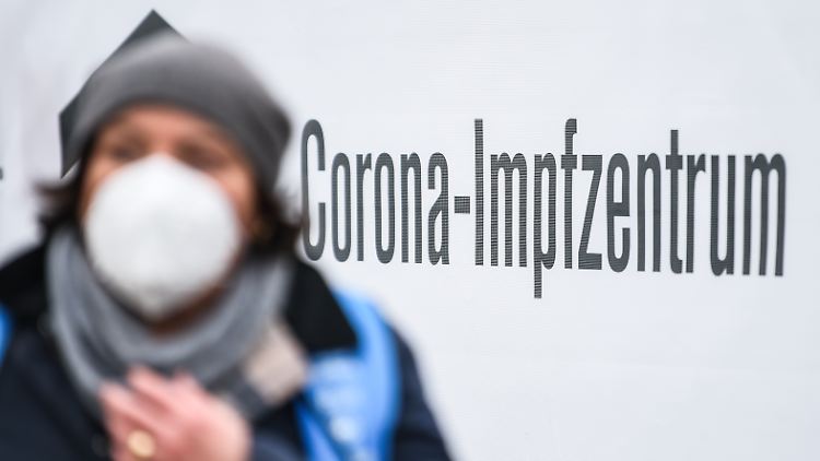 Ab April sollen Menschen in Gruppe zwei mit hoher Priorität geimpft werden.