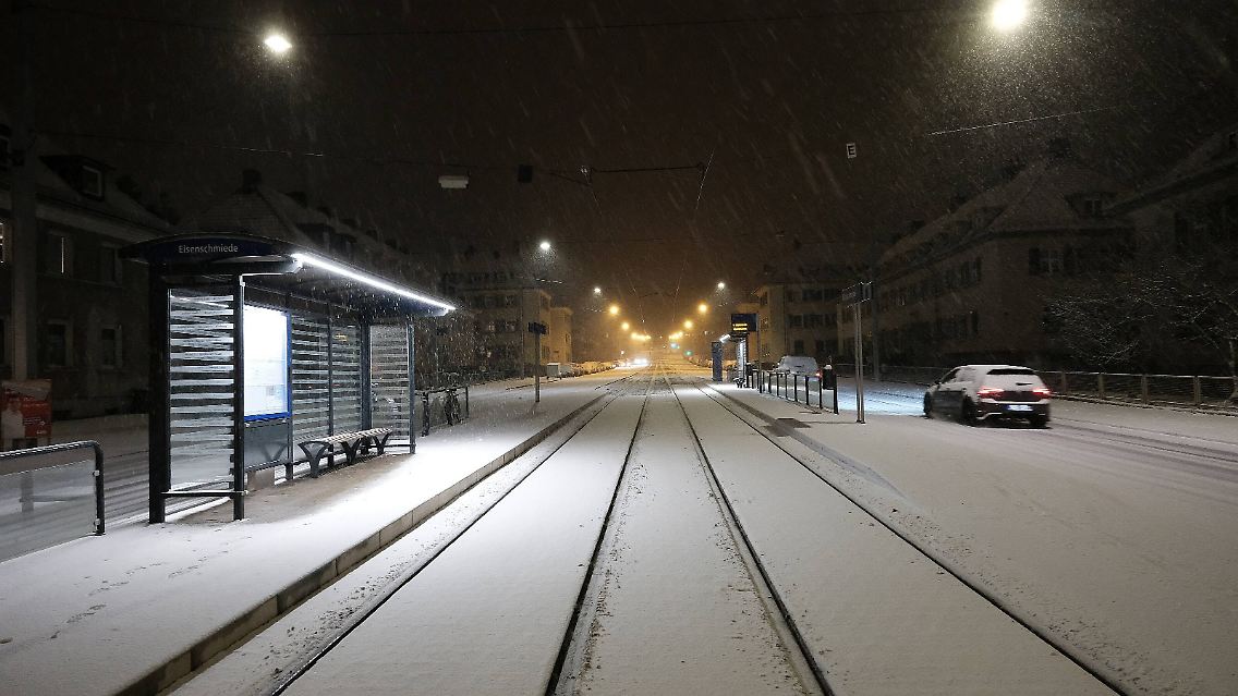 Keine Bahn wird kommen: Der ÖPNV ist Kassel steht still.