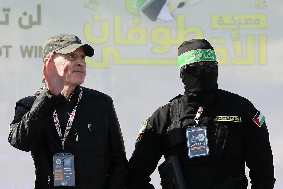 2025-02-01T084106Z-1261802595-RC2KLCAOKG92-RTRMADP-3-ISRAEL-PALESTINIANS-GAZA-CEASEFIRE