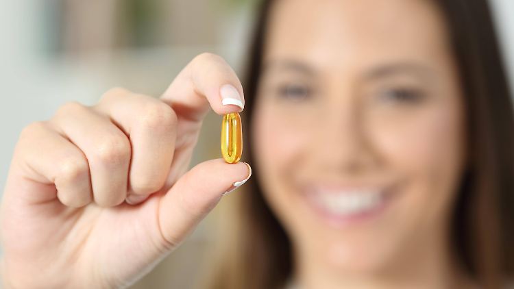 Im Winterhalbjahr greifen viele zu Vitamin-D-Präparaten. 