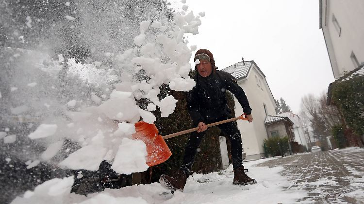 Winterdienst muss in der Regel von 7 bis 20 Uhr geleistet werden.