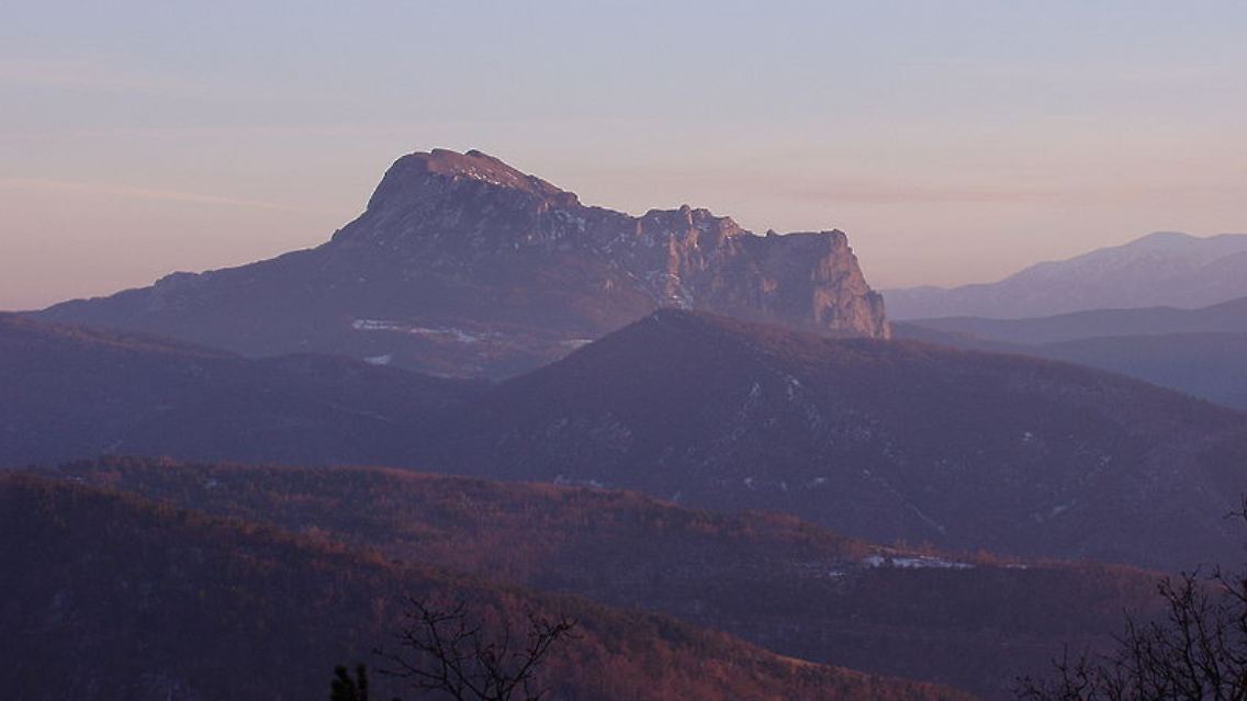 Pic de Bugarach ist 1230 Meter hoch und damit der höchste Gipfel der Corbieres.