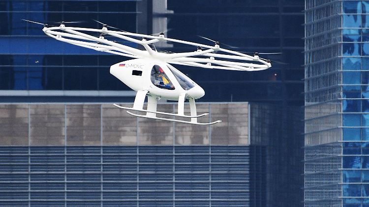 Der deutsche Hersteller Volocopter absolvierte mit dem Flugtaxi bereits 2019 erfolgreich einen bemannten Testflug.