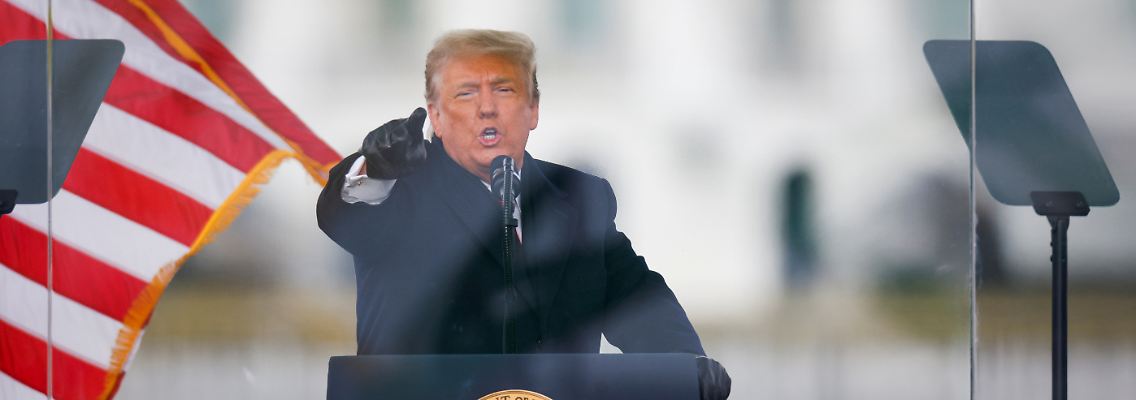 2021-02-09T140416Z_1065548350_RC22PL9Z4IS9_RTRMADP_3_USA-TRUMP-IMPEACHMENT.JPG