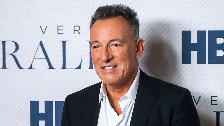 Bruce Springsteen wird unter anderem rücksichtsloses Fahren und Alkoholkonsum in einem Sperrgebiet vorgeworfen.