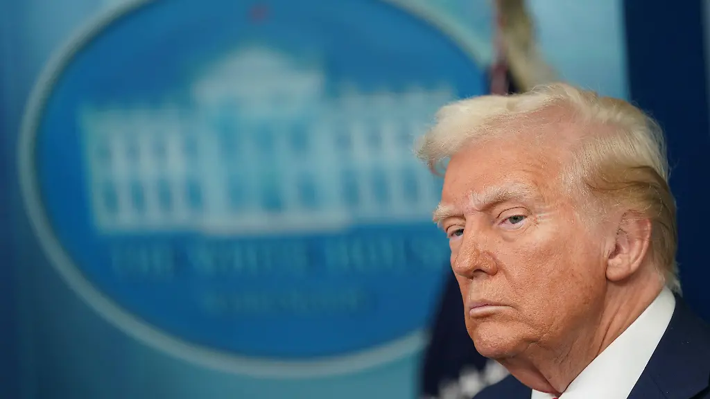 epi-225009088-IMAGO-SP-imago-st-0130-22390015-0798671561-jpg-President-Trump-Spea