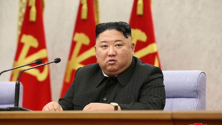 Kim Jon Un ist mit den Ideen seiner Regierung nicht zufrieden.