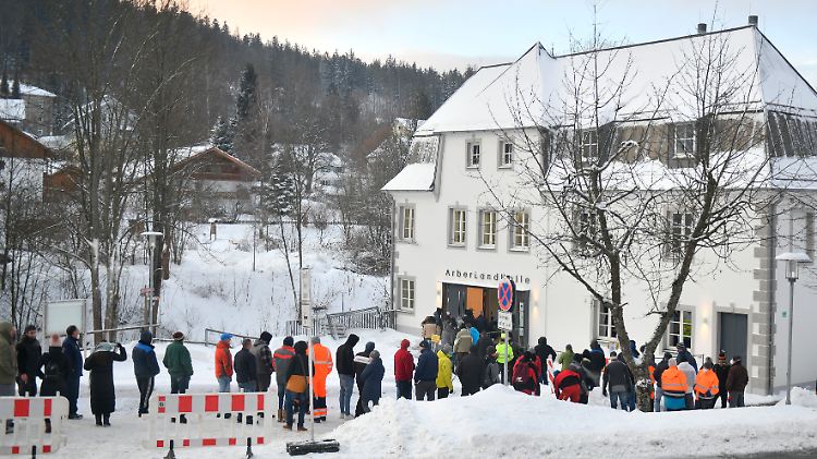 Bevor sie in die Bundesrepublik einreisen dürfen, müssen sich Pendler aus Tschechien testen lassen.