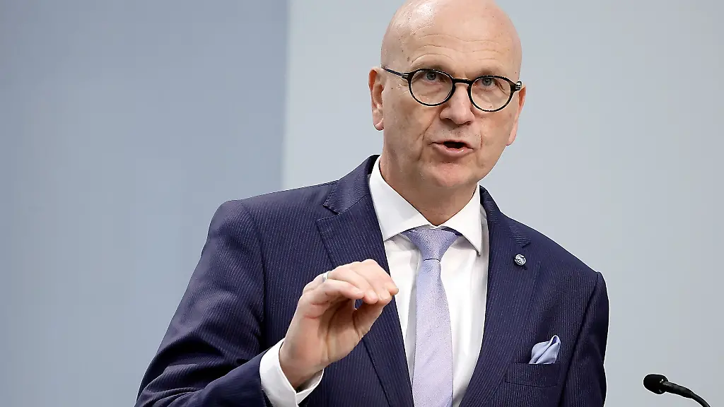 Uwe-Brandl-ist-auch-Praesident-des-bayerischen-Gemeindetages