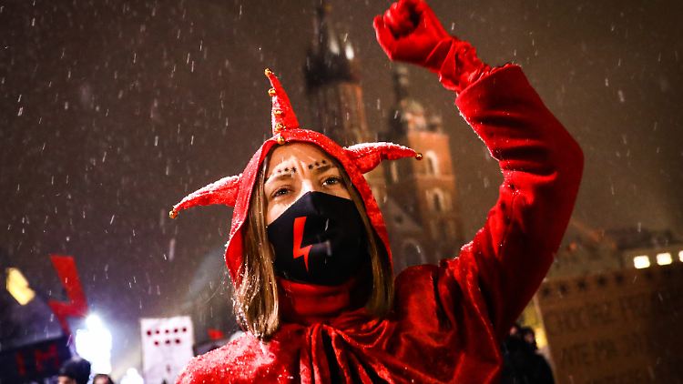 Der "Strajk Kobiet", zu deutsch "Streik der Frauen", ist eine der größten Protestbewegungen Polens seit Jahrzehnten. 