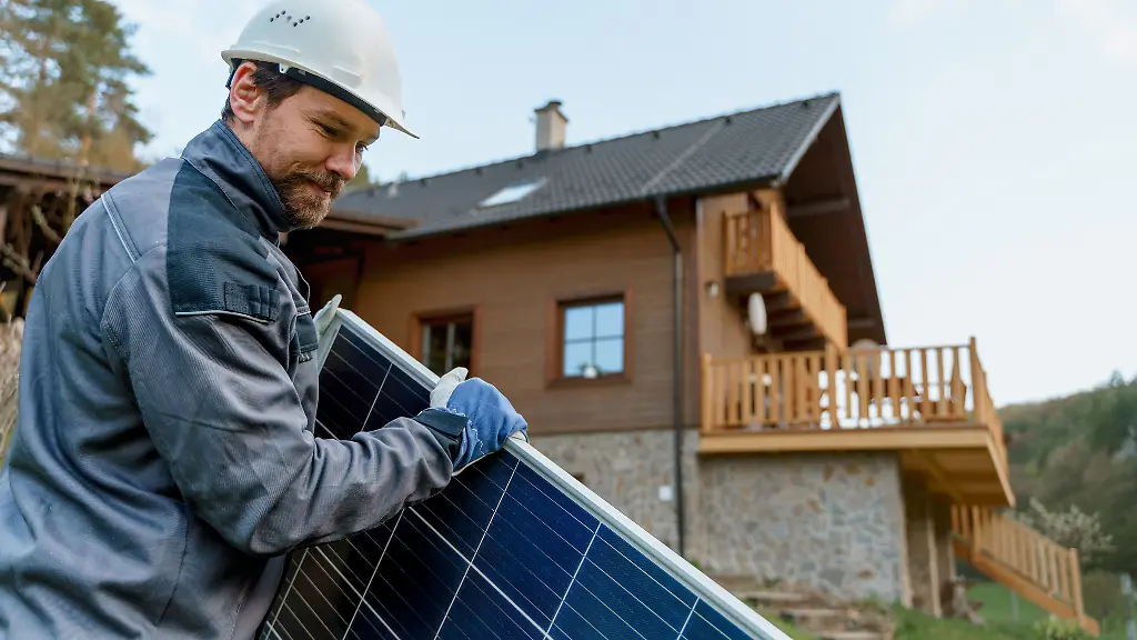 Wer-eine-Solaranlage-installieren-moechte-sollte-sich-zunaechst-Gedanken-ueber-die-Kosten-machen