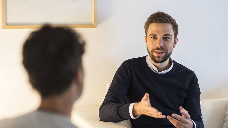 Wie lange jemand braucht, um zu antworten, hat Einfluss auf die Bewertung des Wahrheitsgehaltes durch sein Gegenüber.