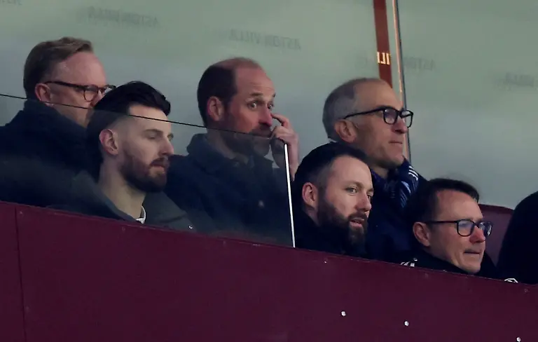 2025-01-29T202642Z-2091023176-UP1EL1T1KSHZT-RTRMADP-3-SOCCER-CHAMPIONS-AVL-CEL-REPORT