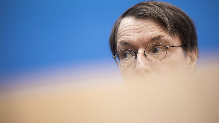 SPD-Politiker und Epidemiologe Karl Lauterbach will nicht schweigen, ist aber vorsichtiger geworden.