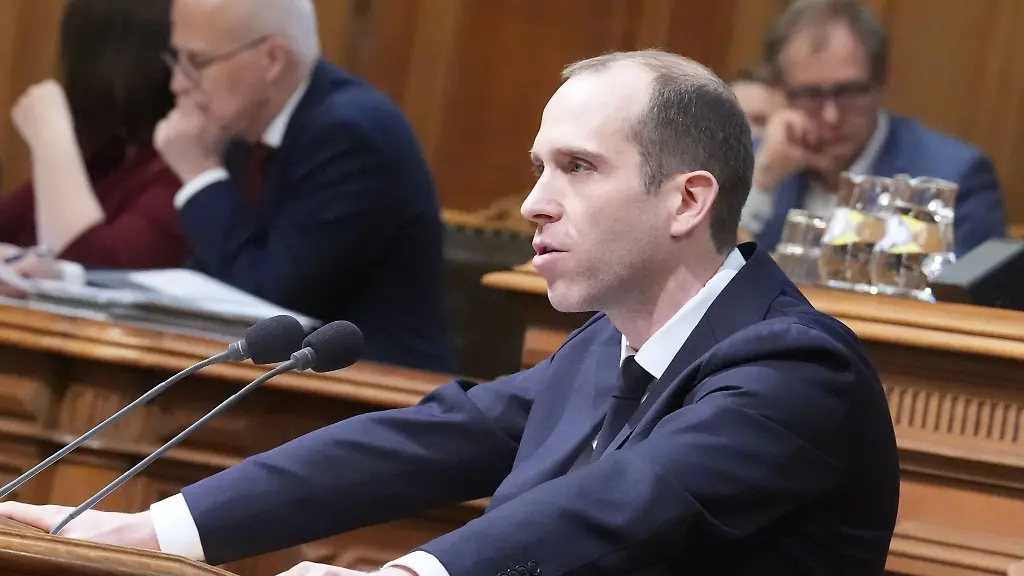 SPD-Gruene-und-Linke-warnen-CDU-davor-der-AfD-in-der-Asylpolitik-den-Weg-zu-ebnen