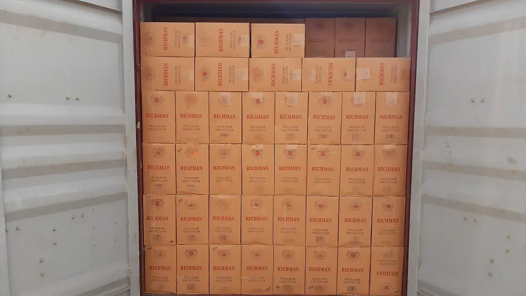 Unzaehlige-Container-mit-unversteuerten-und-unverzollten-Zigaretten-erreichten-Europa