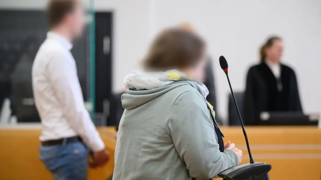 Das-Paar-das-einem-Kleinkind-Quecksilber-spritzte-muss-lange-im-Gefaengnis-bleiben-das-Urteil-gegen-beide-Angeklagten-ist-rechtskraeftig