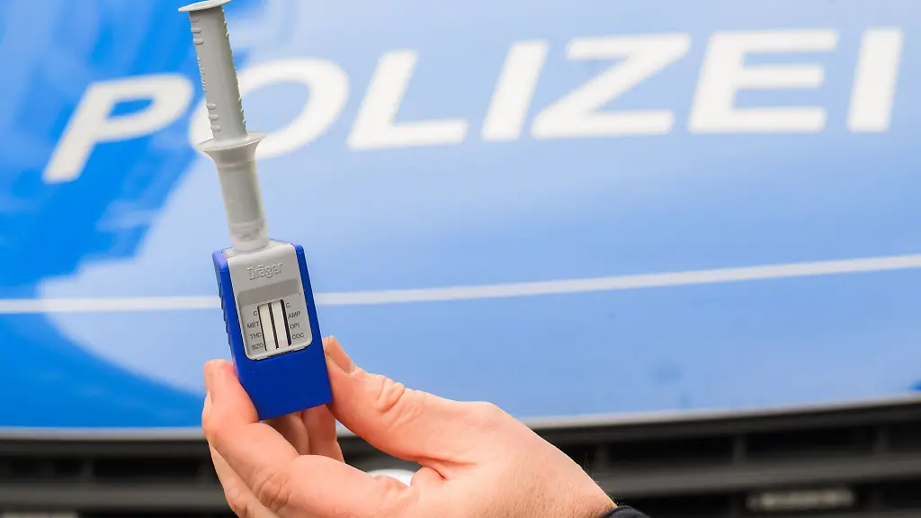 Der-neuartige-Drogen-Speicheltest-ersetzt-den-Urintest-bisher-noch-nicht