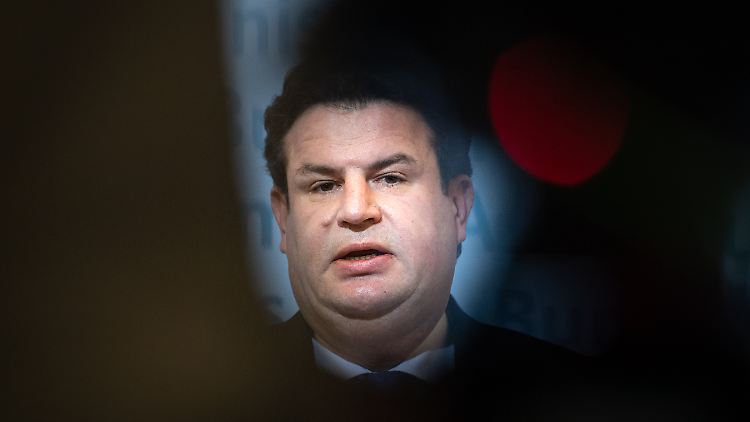 "Putzig" findet Arbeitsminister Heil die Kritik an seinem Drängen auf einen deutschlandweiten Pflegetarifvertrag.