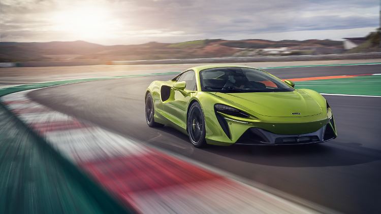 Der Artura ist das erste teilelektrische Hypercar von McLaren.