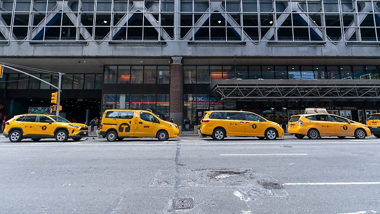 Sie sind ein Wahrzeichen New Yorks: die gelben Taxis, genannt "Yellow Cabs".