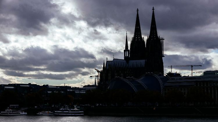 Der Kölner Erzbischof Woelki hält eine Studie zum Missbrauch in seinem Bistum weiter zurück.