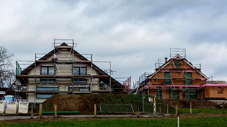 "Das Einfamilienhaus gehört zum Ensemble der Wohnmöglichkeiten in Deutschland", sagt Robert Habeck.