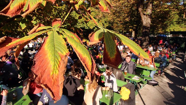 Wird es im Herbst wieder volle Biergärten geben?